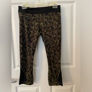 Lululemon cropped leggings